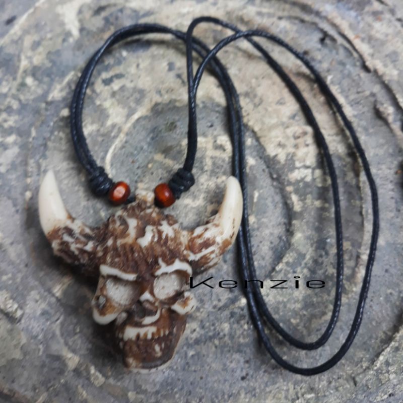 Kalung pria etnik bandul tengkorak keren