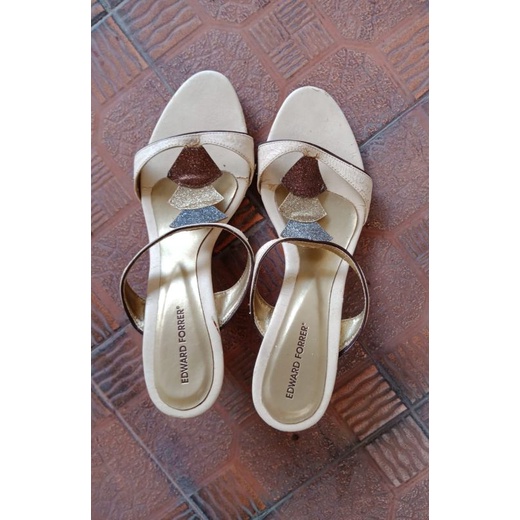 Heels Edward Forrer