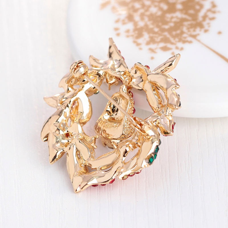 SIY  Christmas Brooch Pins Shiny Garland Bell Jewelry Fashion Women Gifts Decoration