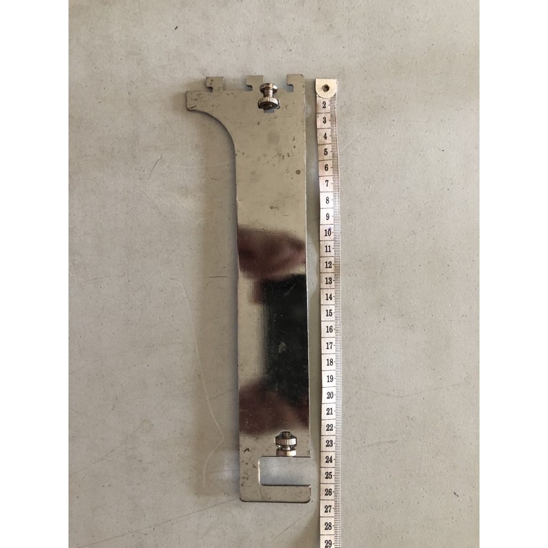 daun braket pipa kotak H25