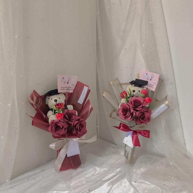 Buket Bunga Graduation | Graduation Bouqet | Buket Bunga Wisuda Murah | Buket Bunga Imitasi Wisuda