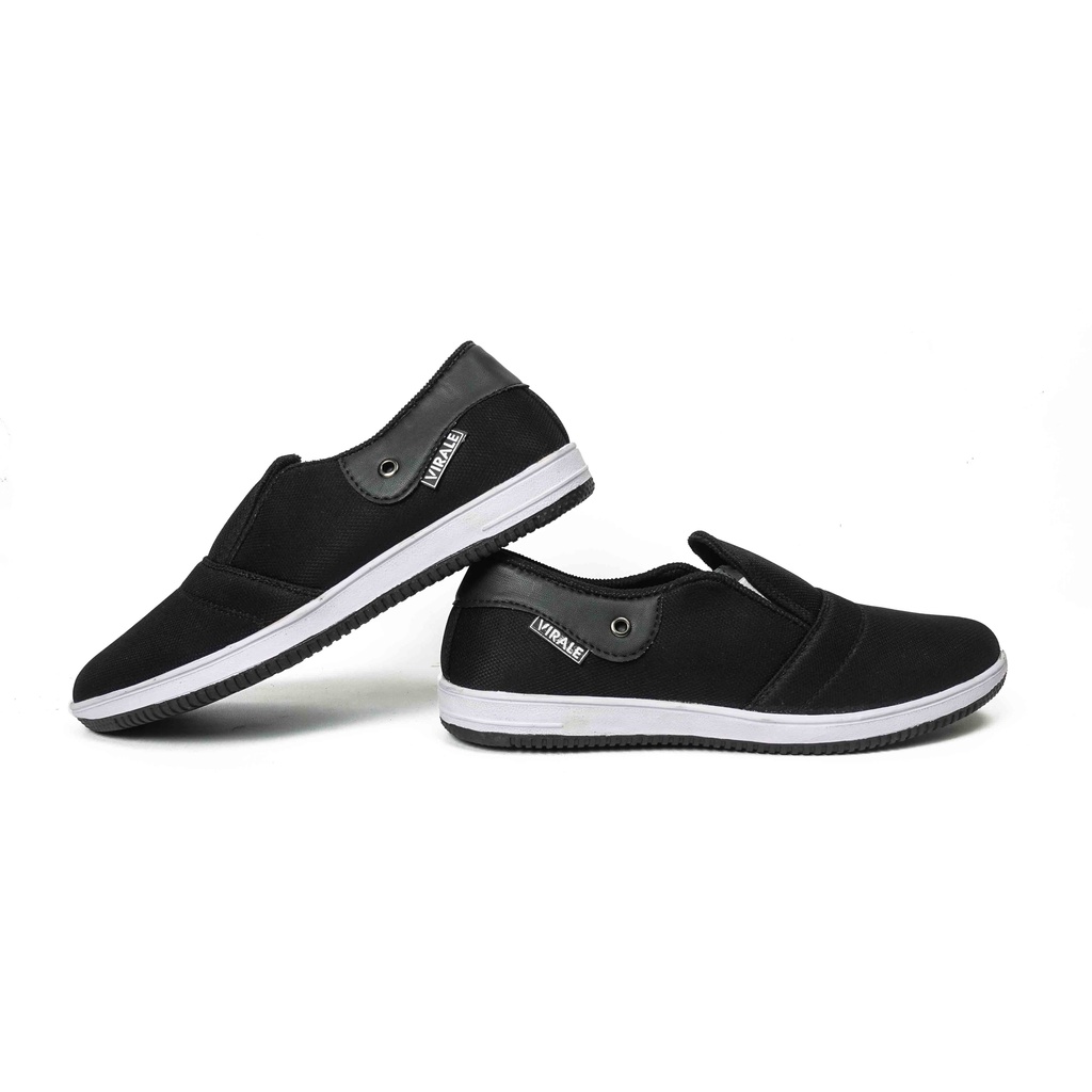 Sepatu Kasual Pria Slip On Canvas CS 01 HITAM BELI 1 DAPAT 2 Sepatu Slip On