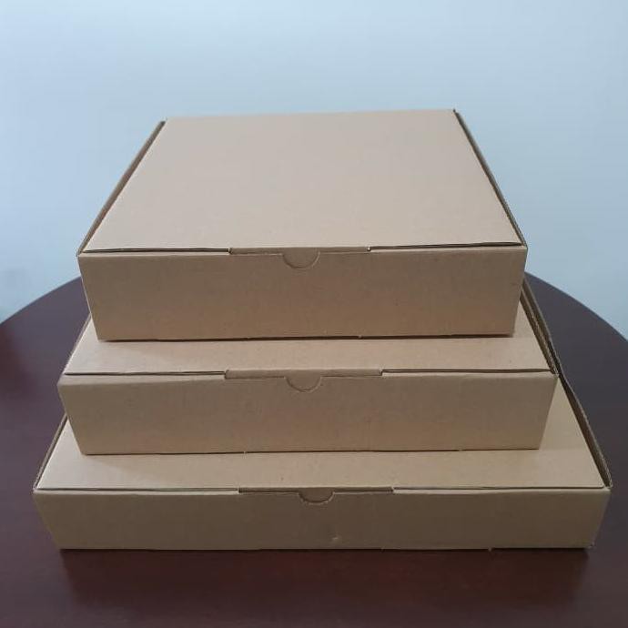 

Kardus / Dus / Kotak / Box Pizza 30 X 30 X 5 Isi 10 Lembar