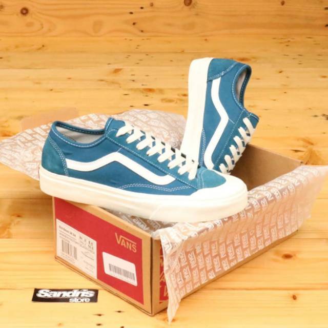vans white blue