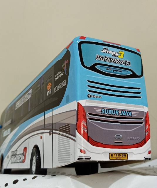 Miniatur Bus bis / mainan bus bis bus Subur jaya