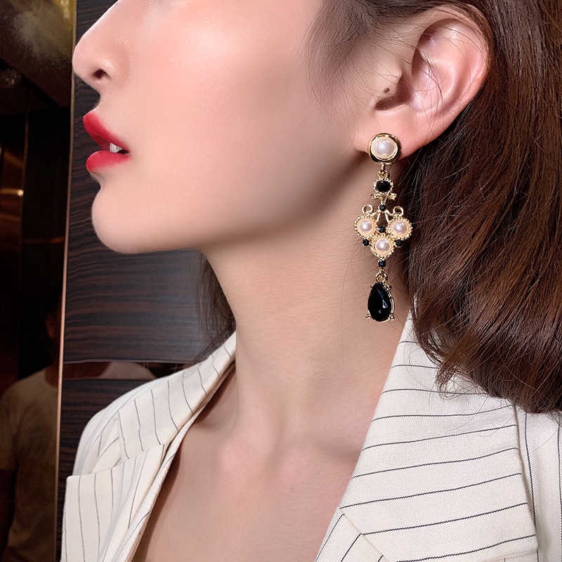 Anting Mutiara Anting Panjang S925 Silver Needle Hotel Deluna IU Water Drop Black Square Earrings