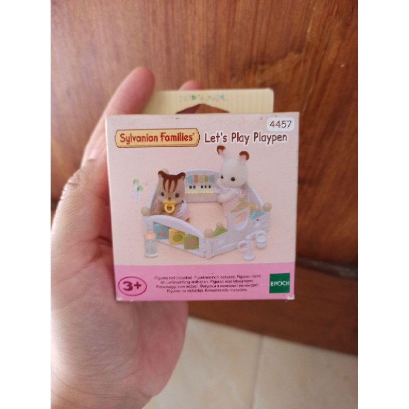 Sylvanian Families Let's Play Playpen