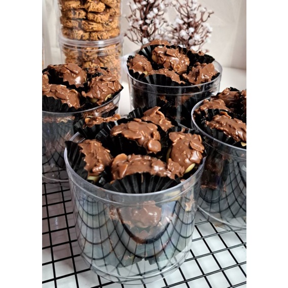 

Almond London Crunchy toples 250