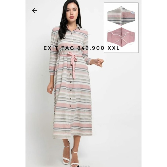 dress exit