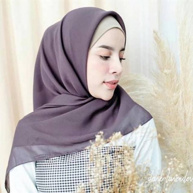  Hijab Bella Square Warna Milo 