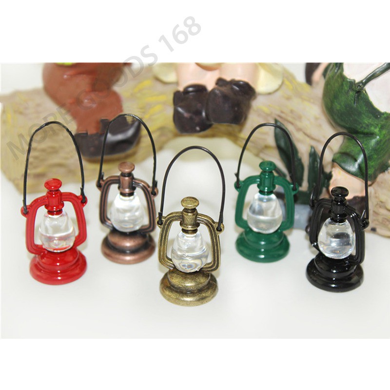 Mini Paduan Retro Lampu Minyak 1:12 Rumah Boneka Miniatur Aksesori Dekorasi Mainan Untuk Hadiah