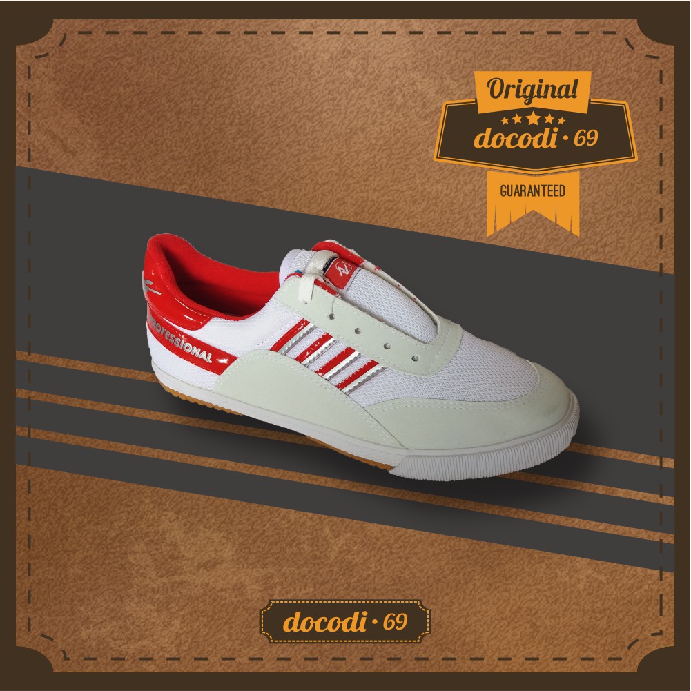 Sepatu Olaraga Dallas Profesional (Putih)