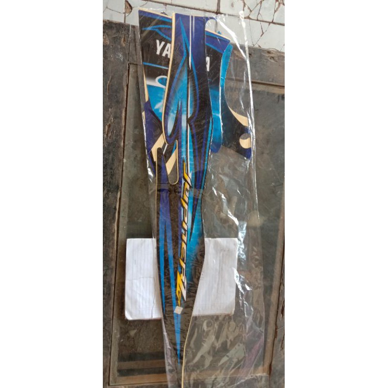 list striping Yamaha Jupiter z burhan biru