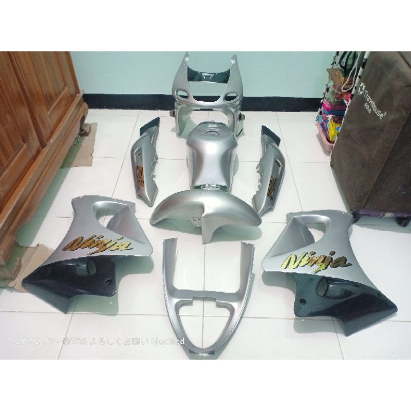 Body set Ninja RR ZX CBU RR OLD silver second baru direpaint kompresor warna mix Ori