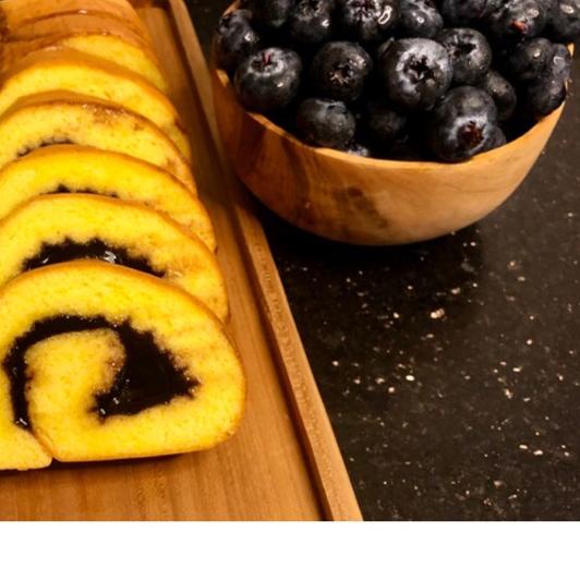 

BISA COD ✔️Bolu Gulung Medan WhenCake Rasa Blueberry ( Panjang )|RA8