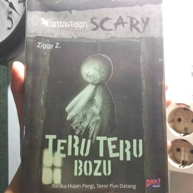 Buku Teru Teru Bozu by Ziggy Z Dar Mizan Fantasteen Scary