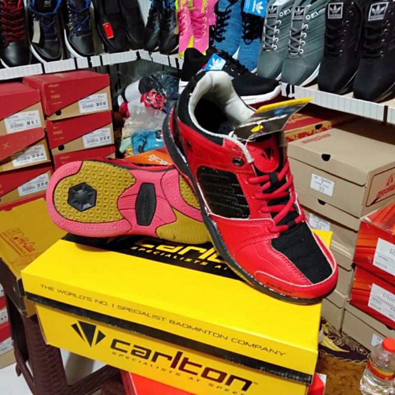 Sepatu Sport / Sepatu Badminton