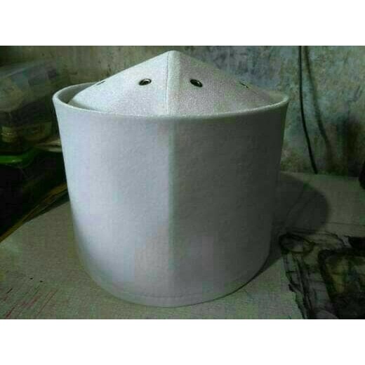 LARIS        peci uje putih tinggi 15cm gratis sarung peci BARU