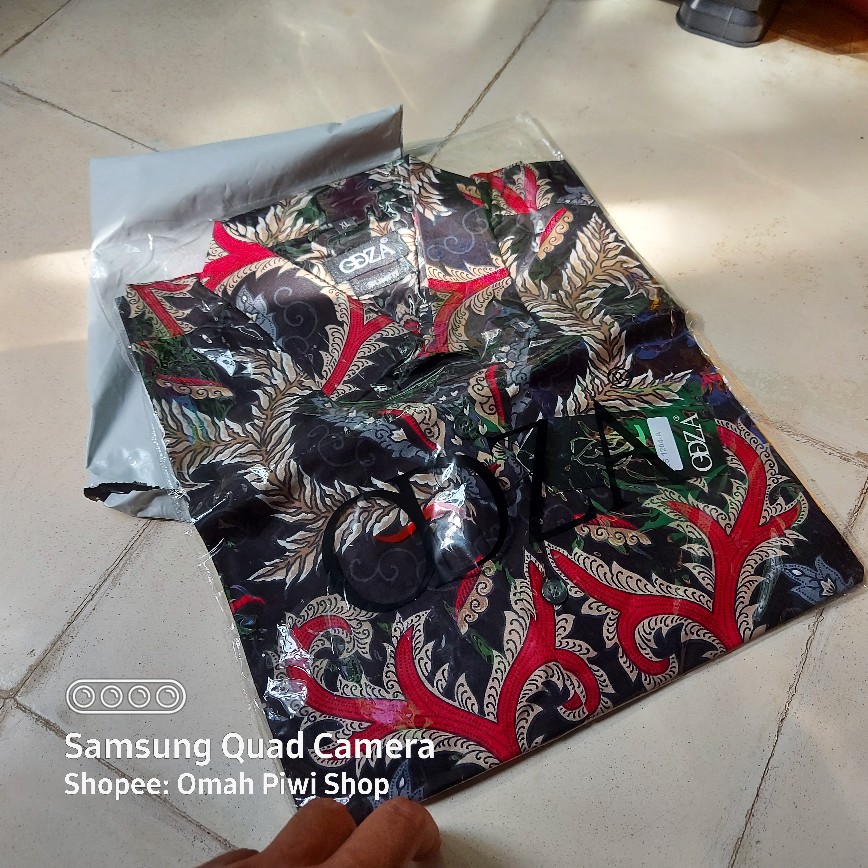 Odza Kemeja Batik Pria Slim Fit Modern Mewah Lengan Pendek Slimfit Delsiwa