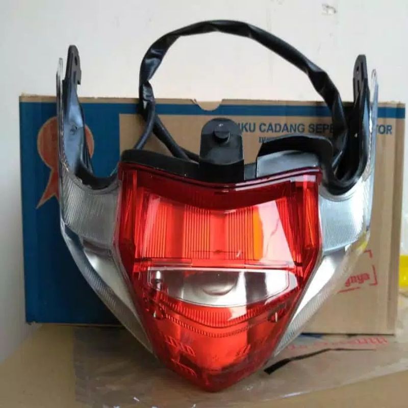LAMPU BELAKANG/ LAMPU STOP BEAT KARBU