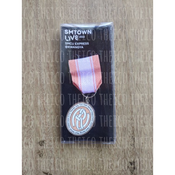 [ READY STOCK ] Red Velvet SMCU Emblem Badge