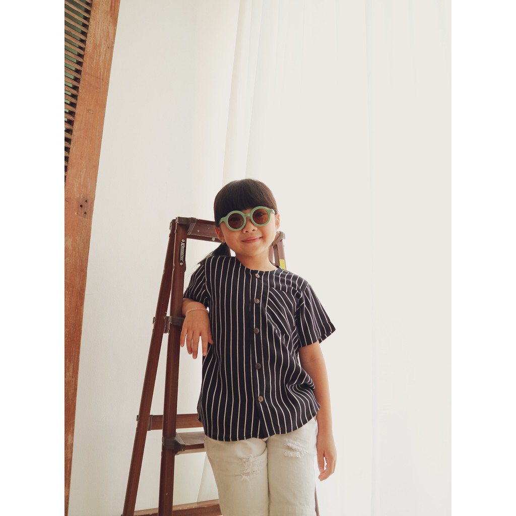 HT Clothingline Moli Shirt - Atasan Anak warna Hitam | DUO KRUCILS