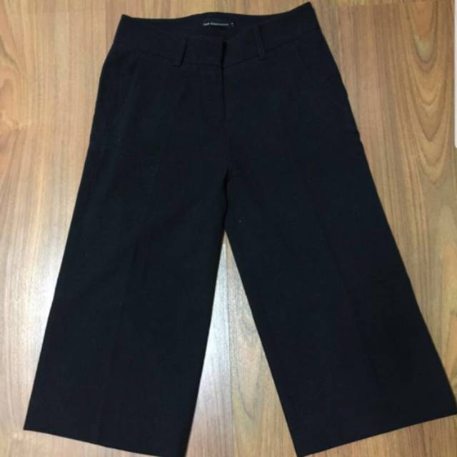 Preloved Celana Pants Kulot Cullotes The Executive Wanita 3/4 Hitam second