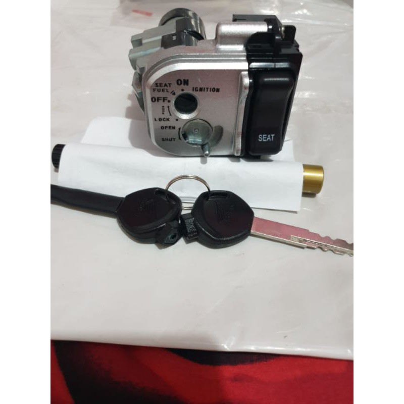 kunci kontak Vario 125 FI old non LED