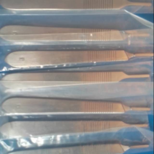 

Scalpel Handel no 3