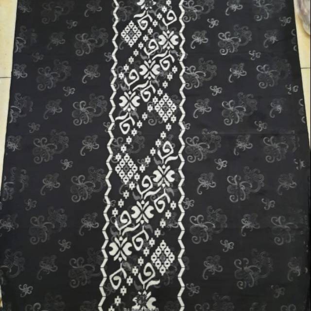 sarung-celana- sarung samarinda papua mas. sarung hitam jumbo motif kembang kwalitas -celana-sarung