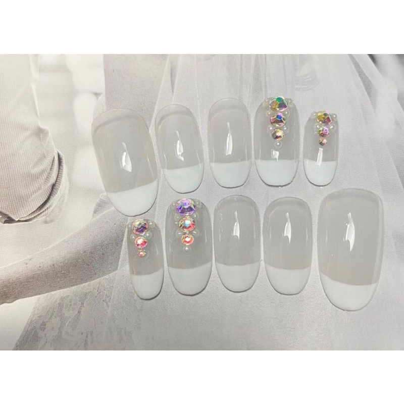 nail art putih cantik elegan murah kuku palsu wedding