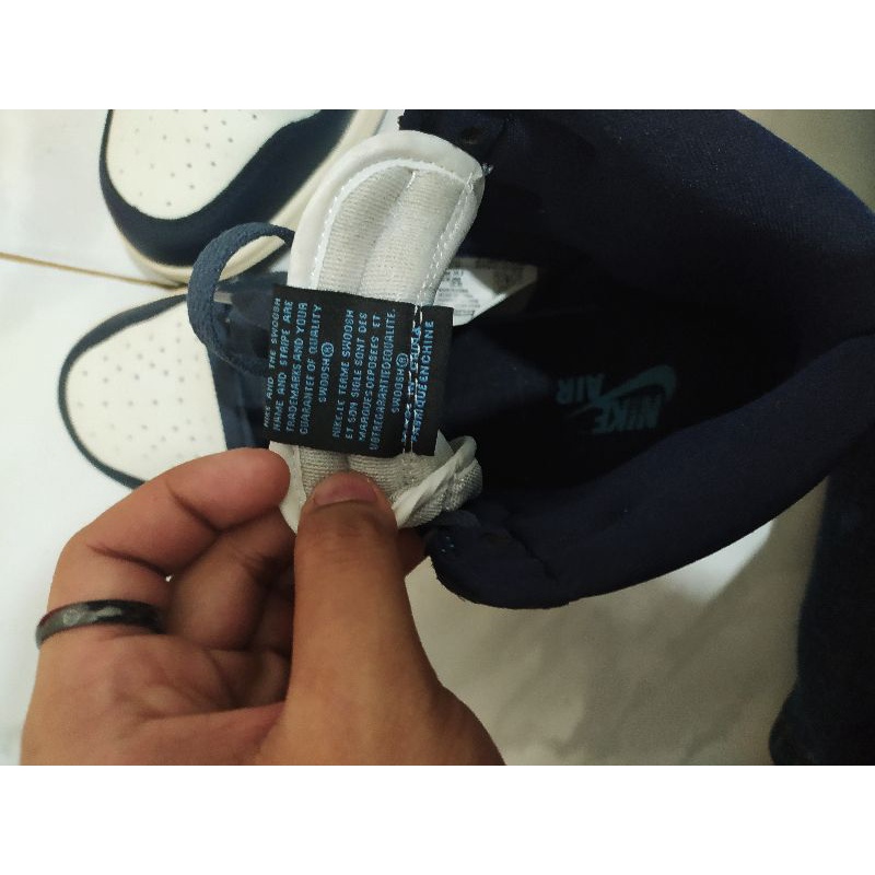 Jordan 1 UNC OBSIDIAN second