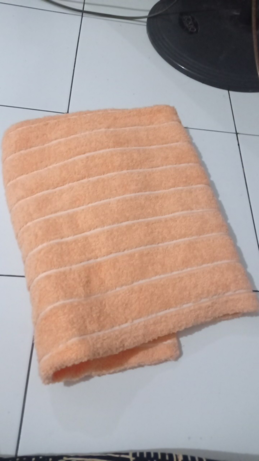 Rc Cotton Club Handuk Mandi 70x135cm / Handuk Mandi Dewasa Motif Polos Garis Putih By Terry Palmer