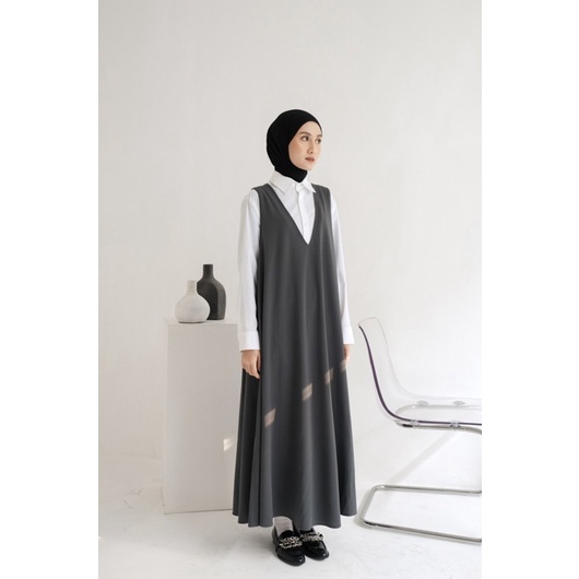 PRELOVED SABA FLOWY V DRESS by SABA MODEST