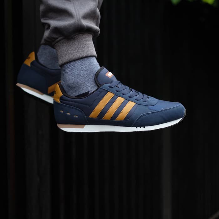 TERLARIS ORIGINAL SEPATU ADIDAS  NEO  CITY RACER NAVY BROWN 