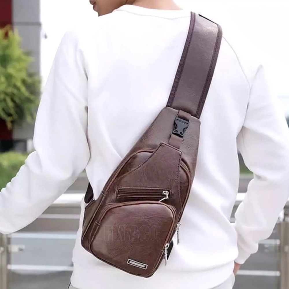 Tas Selempang Pria Kulit Sling Bag USB Charger IMPORT FREE JAM TANGAN PRIA KEREN ( HARGA GROSIR )