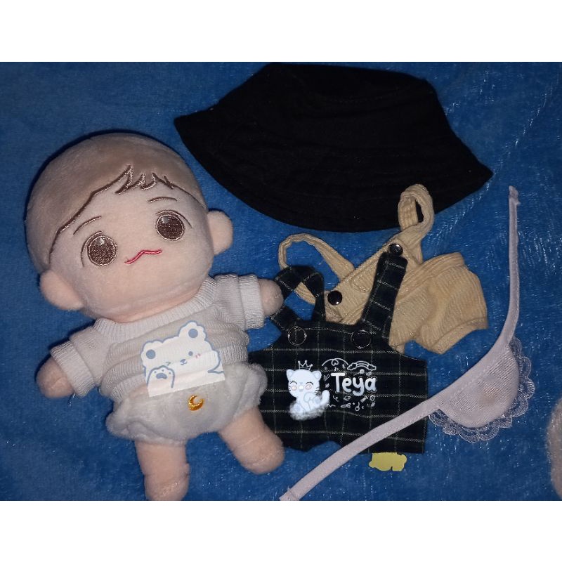 Babyboo Baehyun 15cm + Dyolamb 20 cm