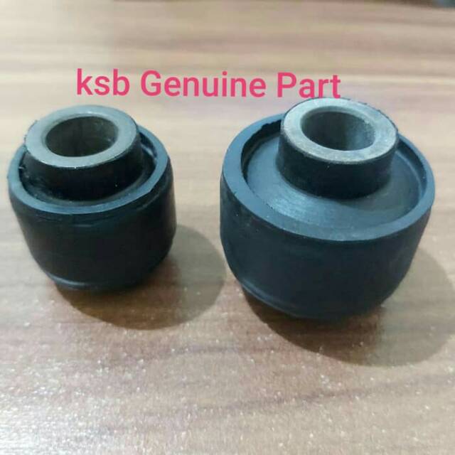 1 Set Bushing Karet Shock Breaker Belakang Avanza Xenia Rush Veloz