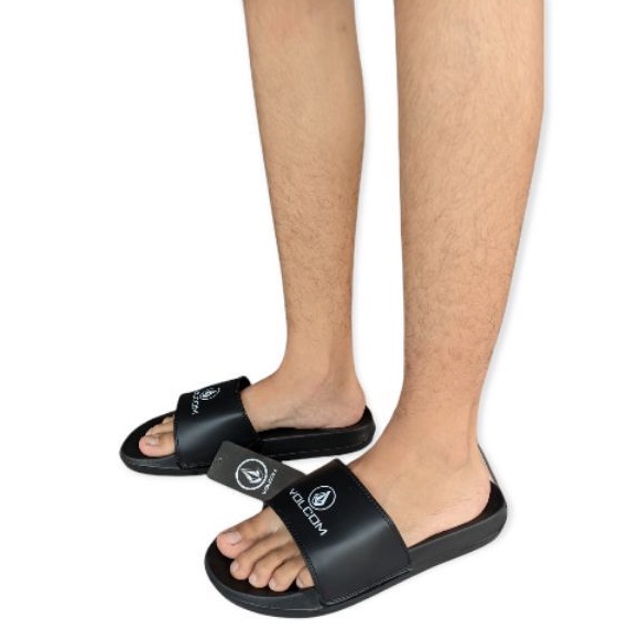 SANDAL SLOP VOLCOM / SANDAL SLIDE SLOP SENDAL SELOP VOLCOM EMPUK | PRIA Slide - Sendal Slop/Slide FLIPFLOP - Slippers Pria HITAM - sandal slop pria wanita terbaru sandal slop anti licin sendal slop slide terlaris sendal slop hitam-6