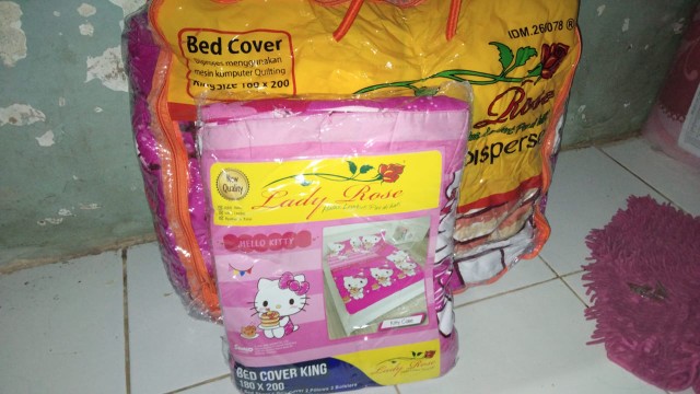 Bedcover + Sprei Rumbai 180x200 Lady Rose Kitty Daniel Pink - King 180 Ladyrose Hello Burger Bc