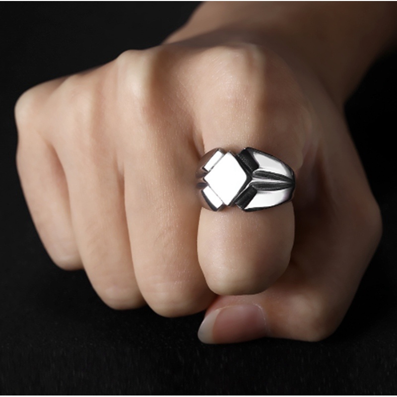 Cincin Nordic Vintage Antik Bahan Stainless Steel Warna Hitam untuk Pria