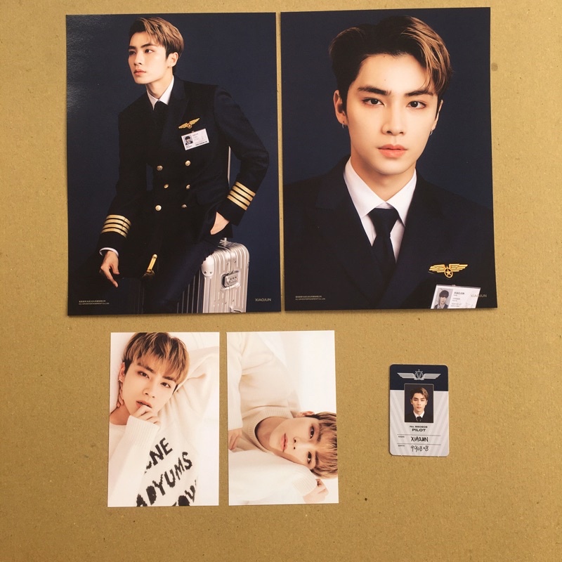 [ Ready take all ] pilot card + A4 Poster + postcard member Xiaojun season greetings sg set 2022 new