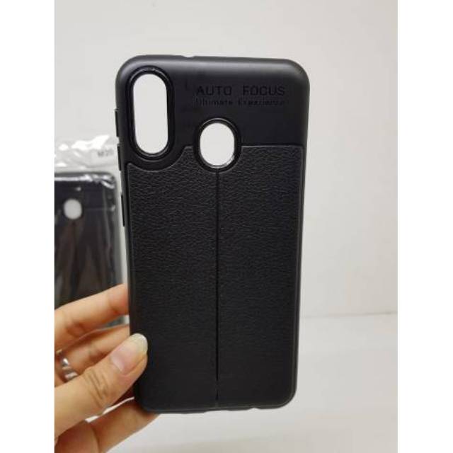 Auto Focus Samsung M20 6.3 inchi Soft Case Leather AUTOFOCUS Ultimate Experience Motif Kulit Jeruk