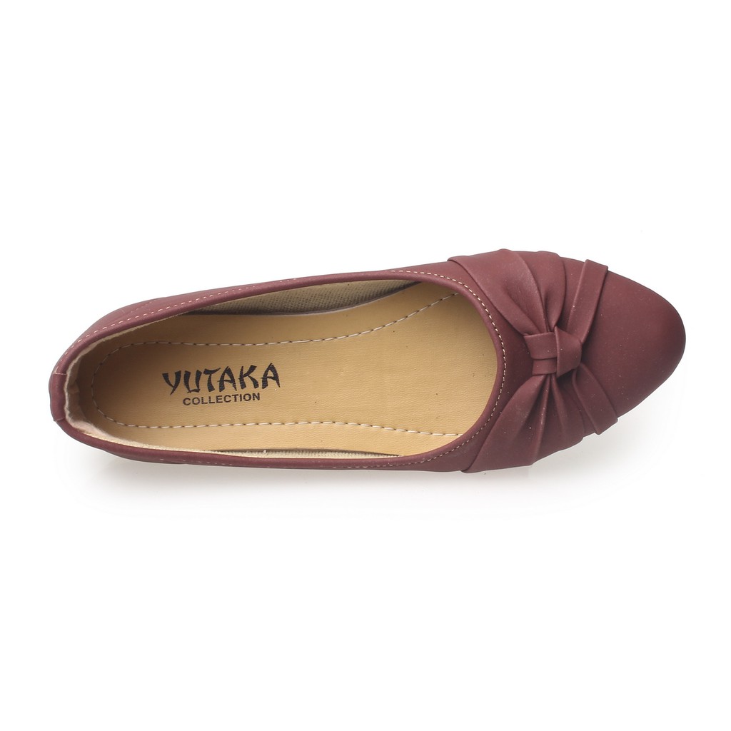 Beli 1 GRATIS 1 Sepatu Flat Wanita