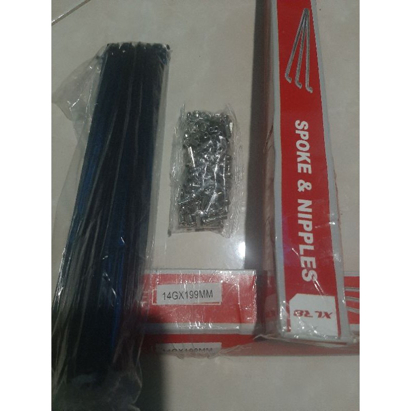 Jari jari XLR8 14G x 199mm stainlles hitam spoke rims 451