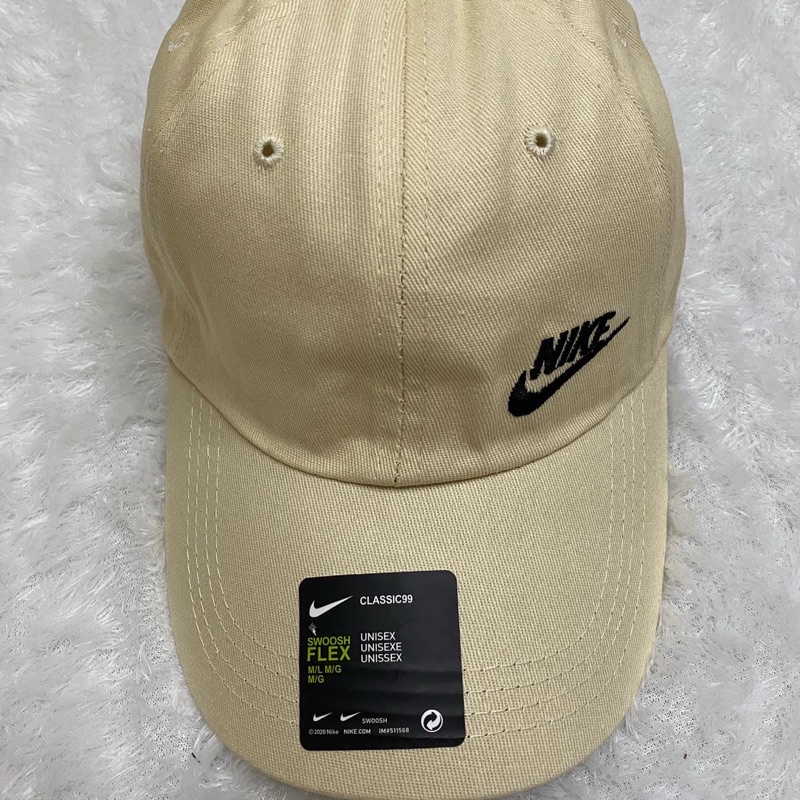 Topi Baseball Nike S Cream A-032
