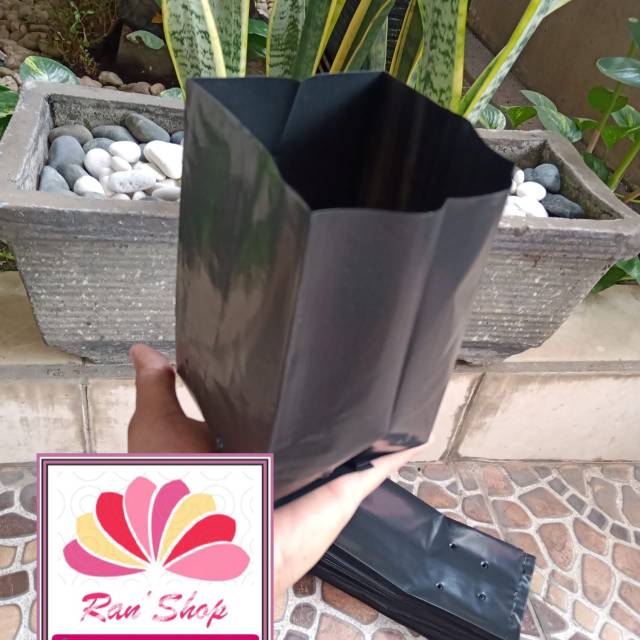 PLASTIK POLY BAG TEBAL / POT  POLY BAG TANAMAN U25
