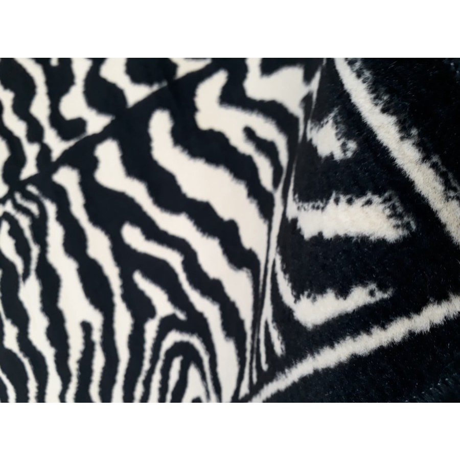 KARPET ANIMAL MOTIF ZEBRA uk.160x210 Hitam Krem, KARPET BULU, MAROC, MAROCO, BLUDRU, BULU, KARPET LANTAI-1
