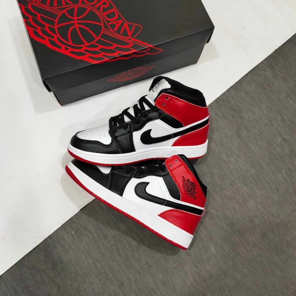 Sepatu Anak Sneakers Import Kids Nike Air Jordan 1 Retro High Black Toe| Laki-laki Dan Perempuan