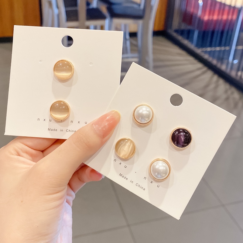 Bros Kancing Magnetik Bahan Sifon Aksen Mutiara Gaya Korea